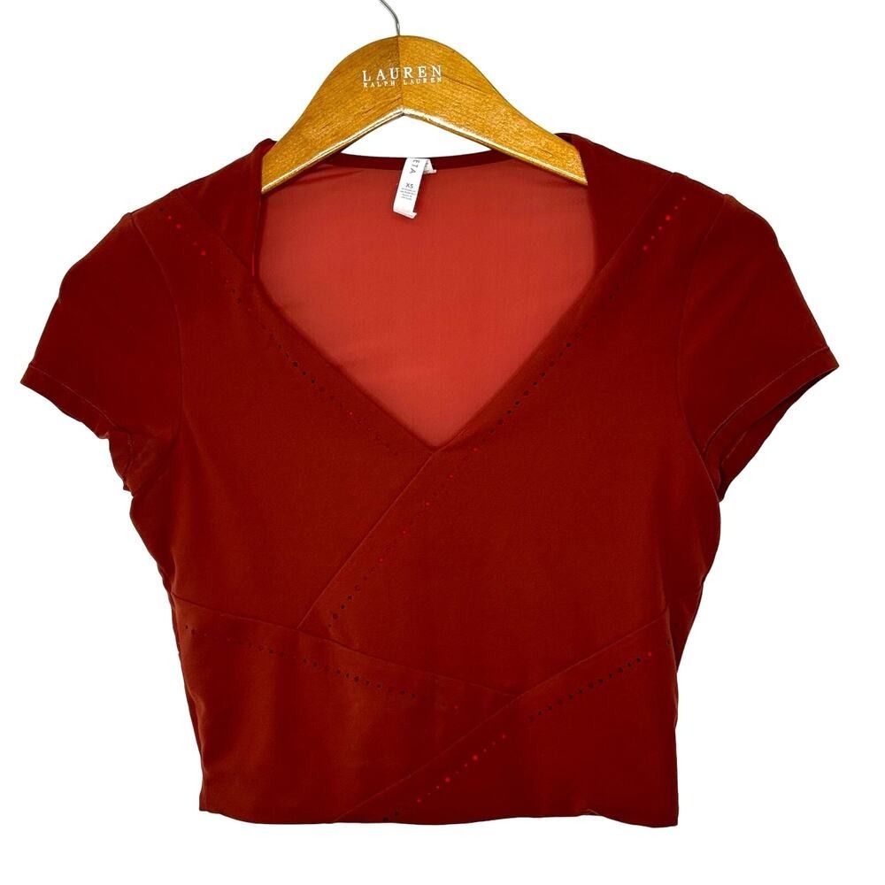 Athleta‎ It's a Wrap cropped short sleeve top